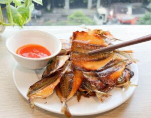 cá chỉ vàng khô nướng